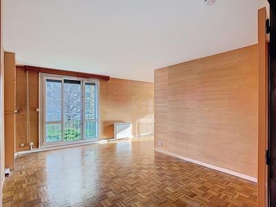 Appartement - 98 m² - 5 pièces