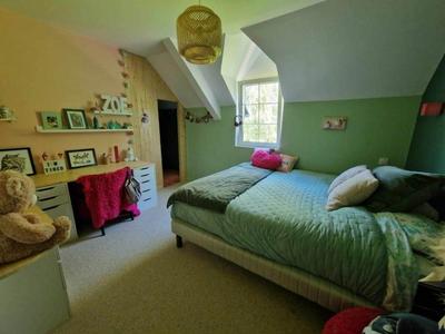 Propriété - 260 m² - 8 pièces