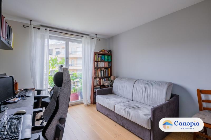 Appartement - 96 m² - 5 pièces