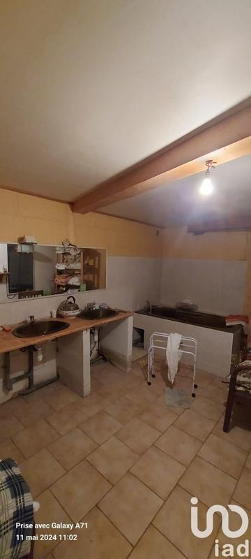 Maison - 335 m² - 12 pièces
