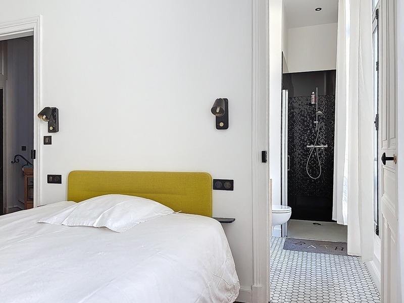 Maison de ville - 245 m² - 8 pièces