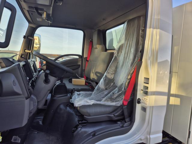 Isuzu M27 Generation 2 3.0 150ch Benne et Coffre E 2500