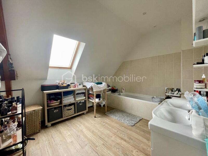 Maison - 139 m² - 6 pièces