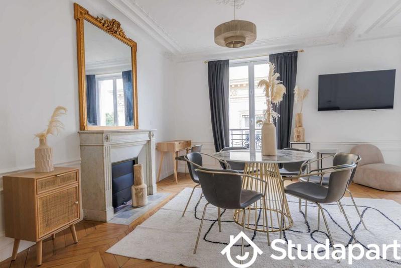 Appartement - 95 m² - 5 pièces