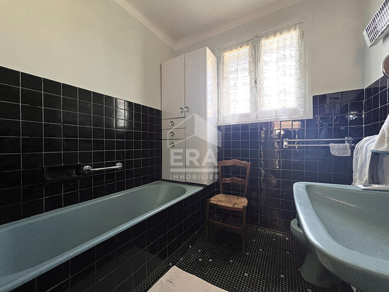 Maison - 158 m² - 8 pièces