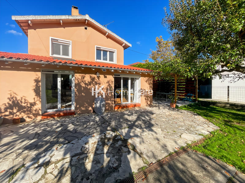 Maison - 122 m² - 5 pièces