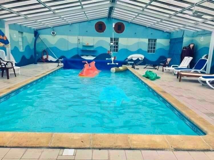 Maison - 380 m² - 12 pièces