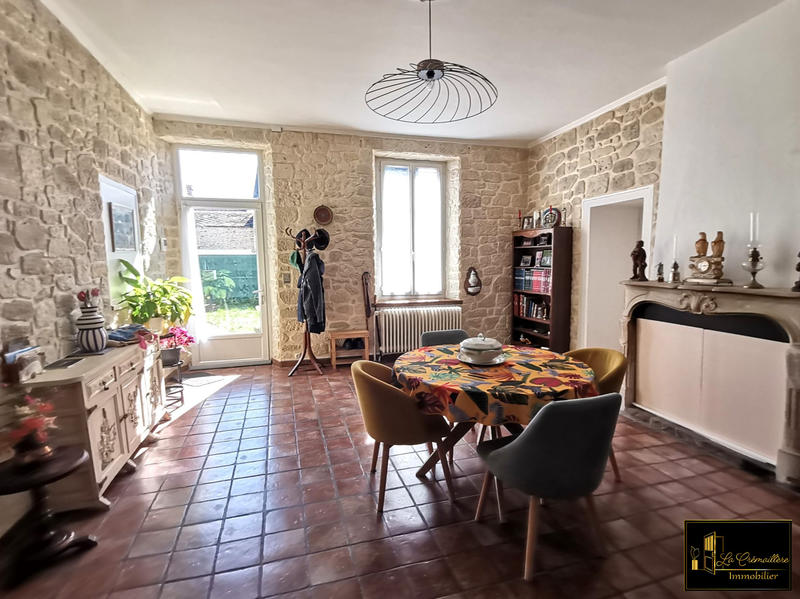 Maison ancienne - 112 m² - 5 pièces