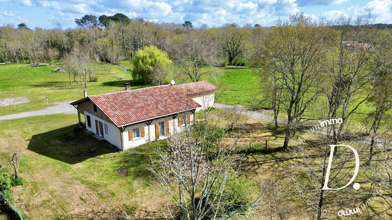 Maison ancienne - 176 m² - 6 pièces