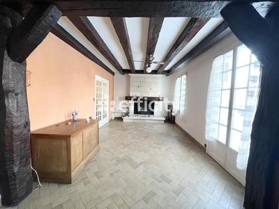 Maison - 200 m² - 8 pièces