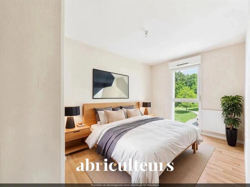 Appartement ancien - 97 m² - 5 pièces