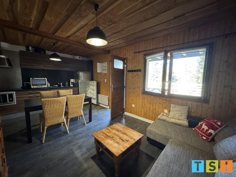 Maison - 187 m² - 11 pièces