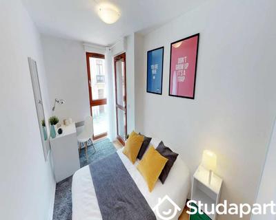 Chambre - 70 m² - 1 pièce