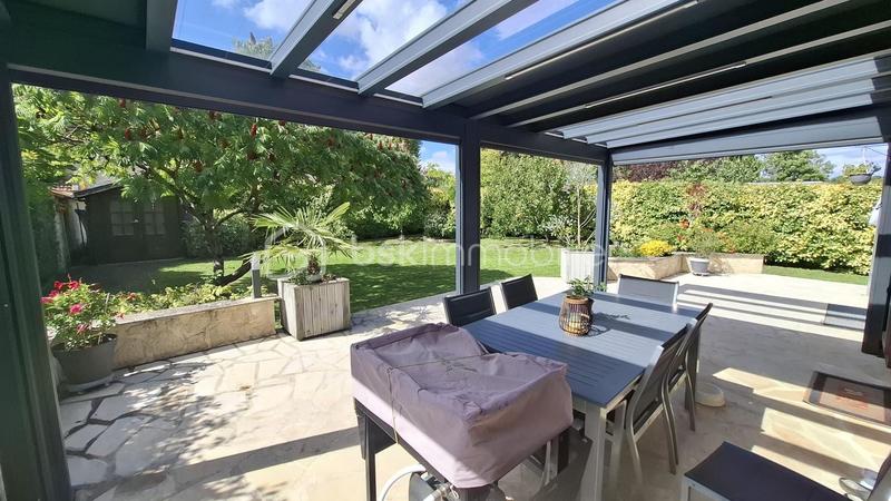 Maison - 95 m² - 5 pièces