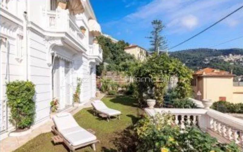 Villa - 169 m² - 7 pièces