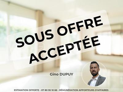 Maison ancienne - 250 m² - 7 pièces