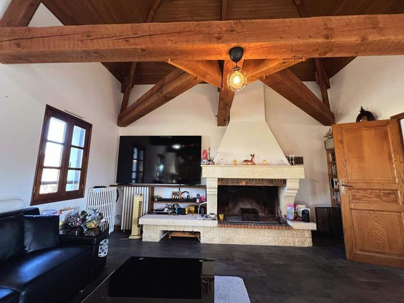 Maison - 230 m² - 9 pièces