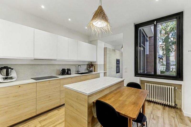 Maison - 152 m² - 7 pièces