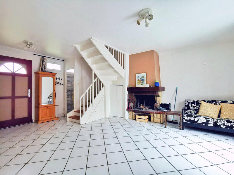 Maison - 104 m² - 6 pièces