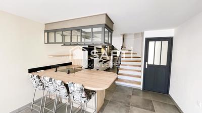 Maison - 92 m² - 4 pièces