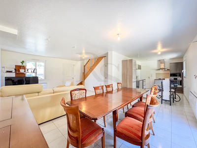 Maison - 114 m² - 5 pièces