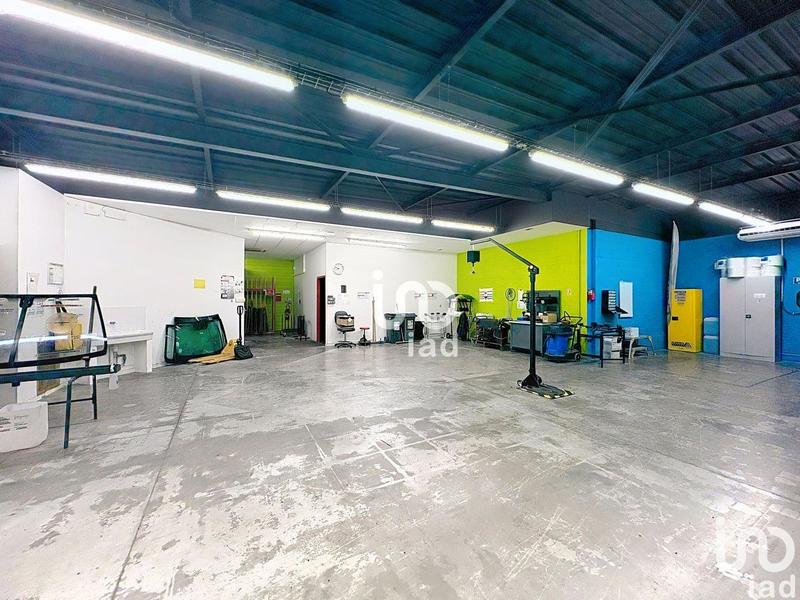 Local commercial - 180 m²