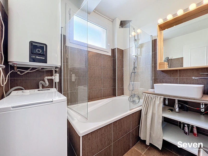 Appartement - 80 m² - 4 pièces