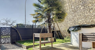 Maison - 197 m² - 9 pièces