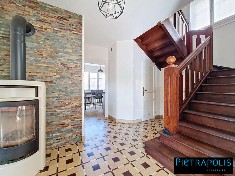 Maison - 178 m² - 6 pièces