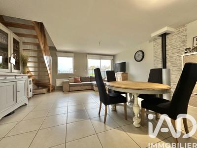 Maison - 108 m² - 4 pièces