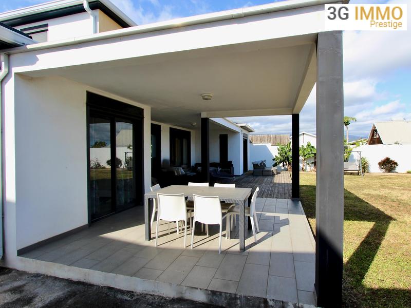 Maison - 140 m² - 8 pièces