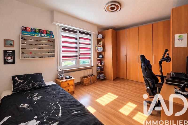 Maison - 180 m² - 7 pièces