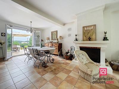 Maison - 136 m² - 6 pièces