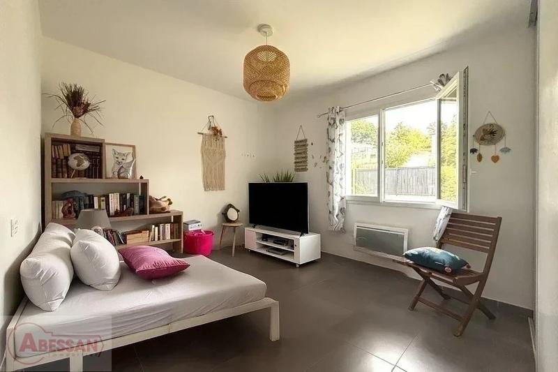 Villa - 97 m² - 4 pièces