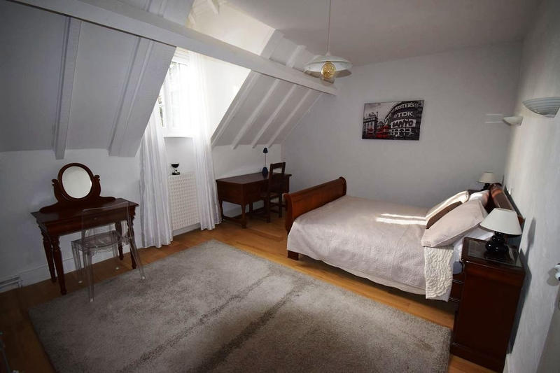 Maison - 253 m² - 8 pièces