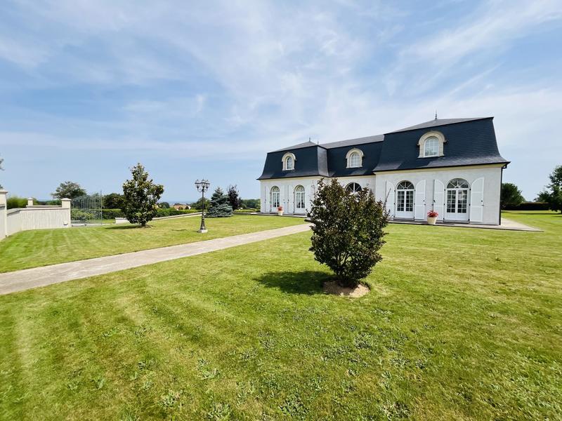 Villa - 290 m² - 5 pièces