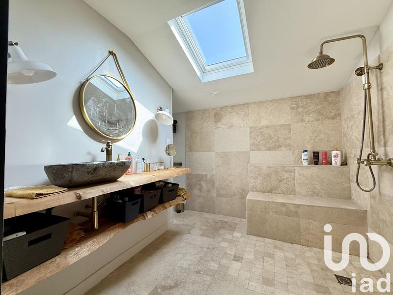 Maison - 300 m² - 7 pièces