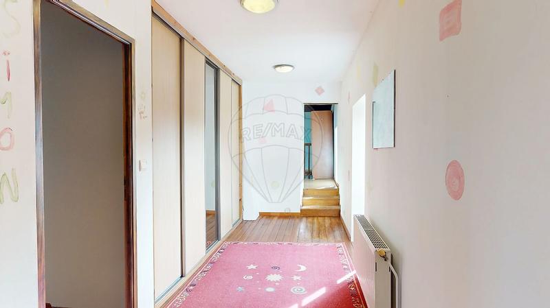 Corps de ferme - 250 m² - 6 pièces