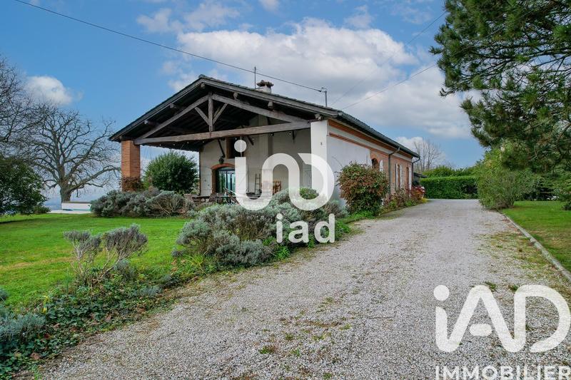 Maison - 260 m² - 9 pièces