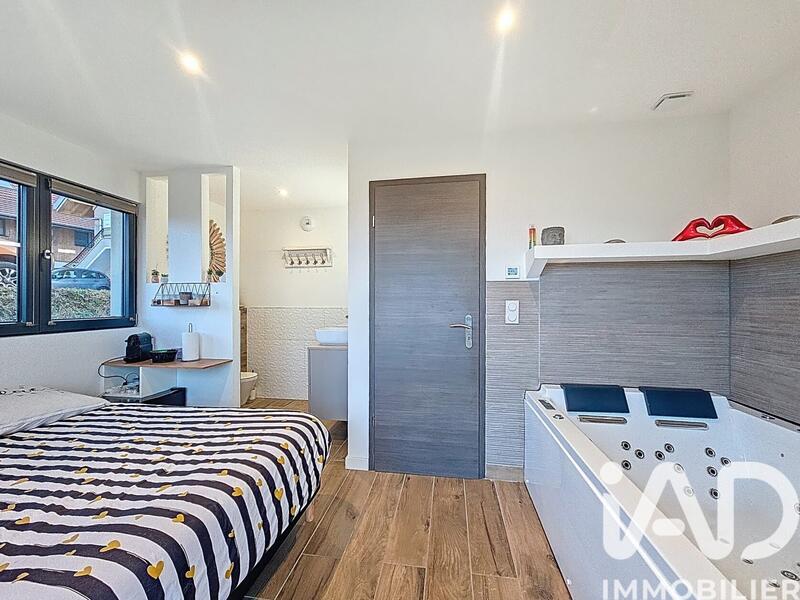 Appartement - 90 m² - 4 pièces