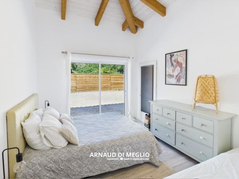 Villa - 324 m² - 11 pièces