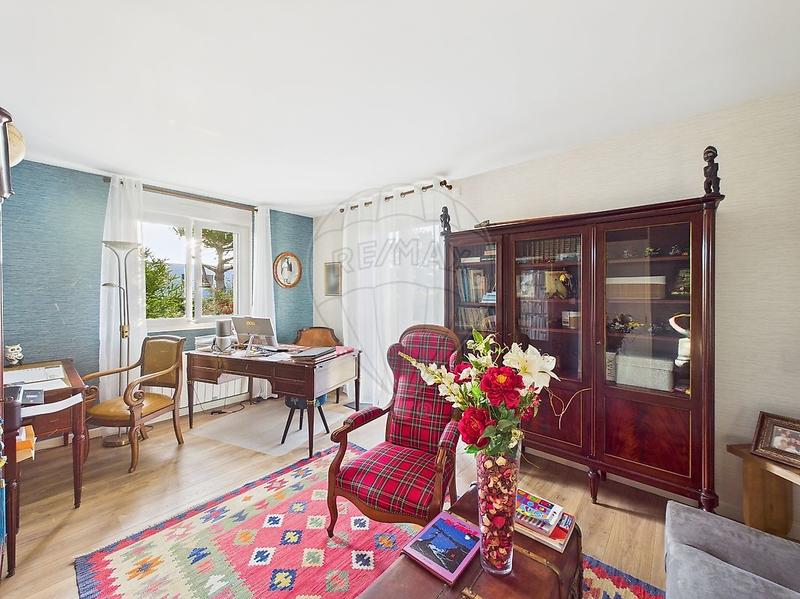 Villa - 210 m² - 6 pièces