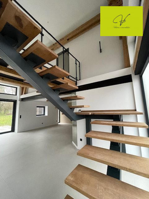 Maison - 187 m² - 6 pièces