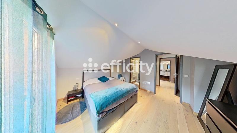 Maison - 145 m² - 5 pièces