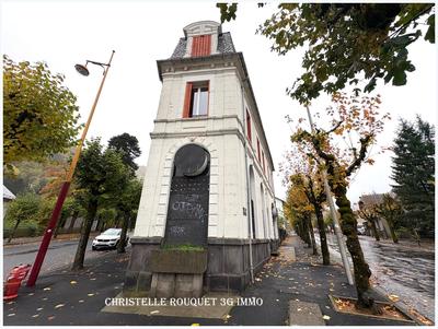 Appartement - 135 m² - 3 pièces