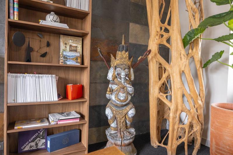 Maison - 285 m² - 11 pièces