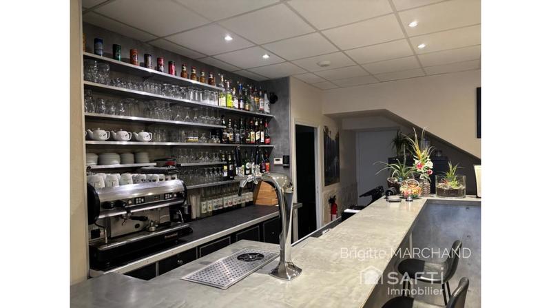 Local commercial - 220 m² - 5 pièces