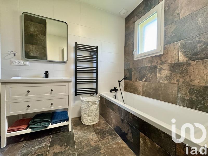 Maison - 140 m² - 4 pièces