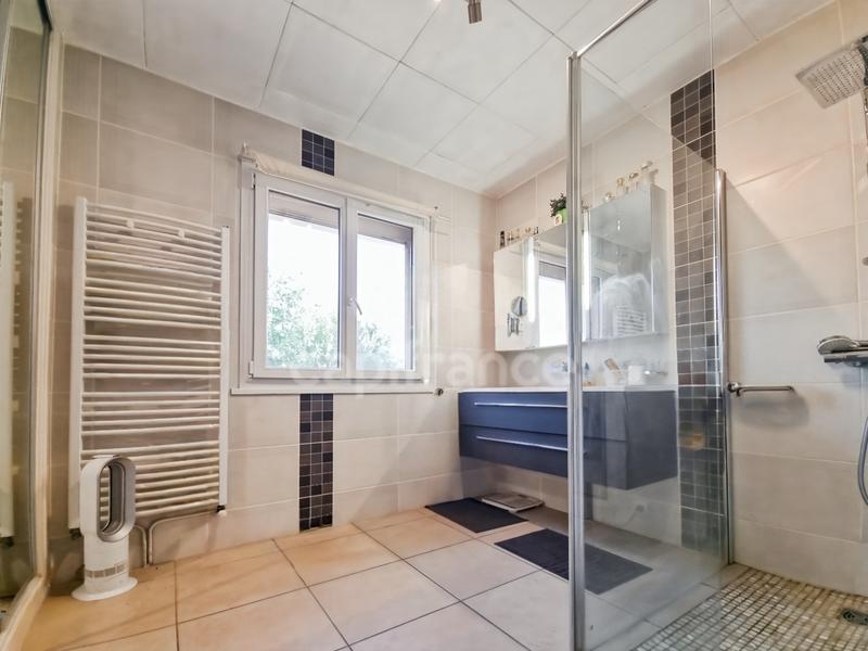 Maison - 168 m² - 6 pièces