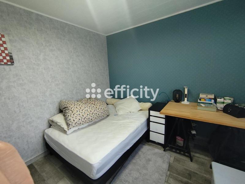 Entrepôt - 208 m² - 5 pièces